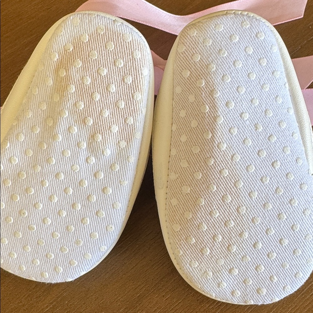 Customized baby sneaks “Teddy” NEVER WORN - Picture 5 of 5